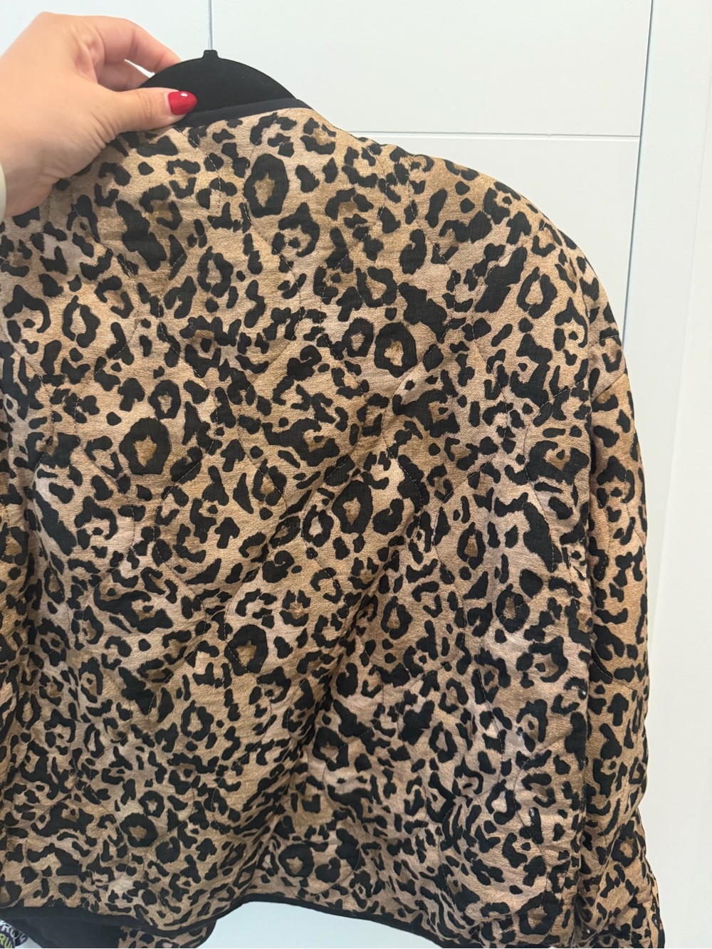 ZARA Leopard-Print Quilted Bomber Jacket in Tan and Black - Picture 6 of 6